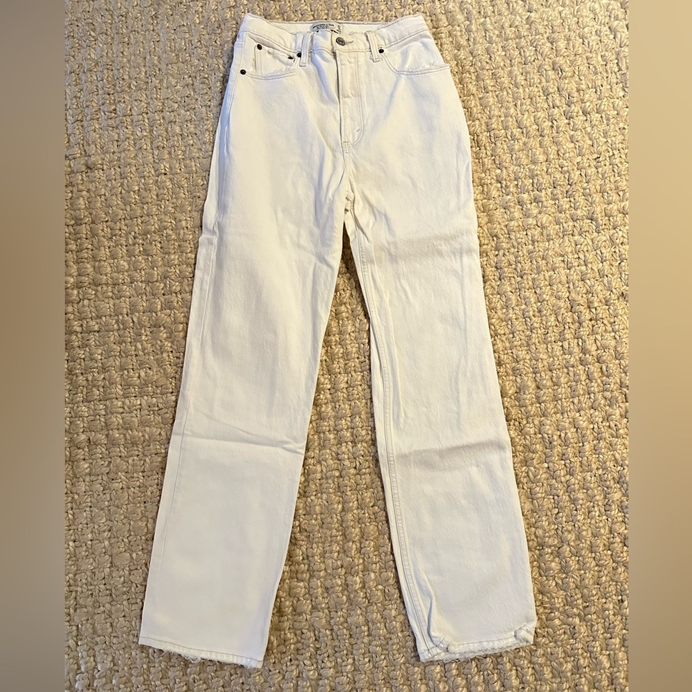 Abercrombie Jeans- Ultra High Rise 90s Straight, Size 27R
